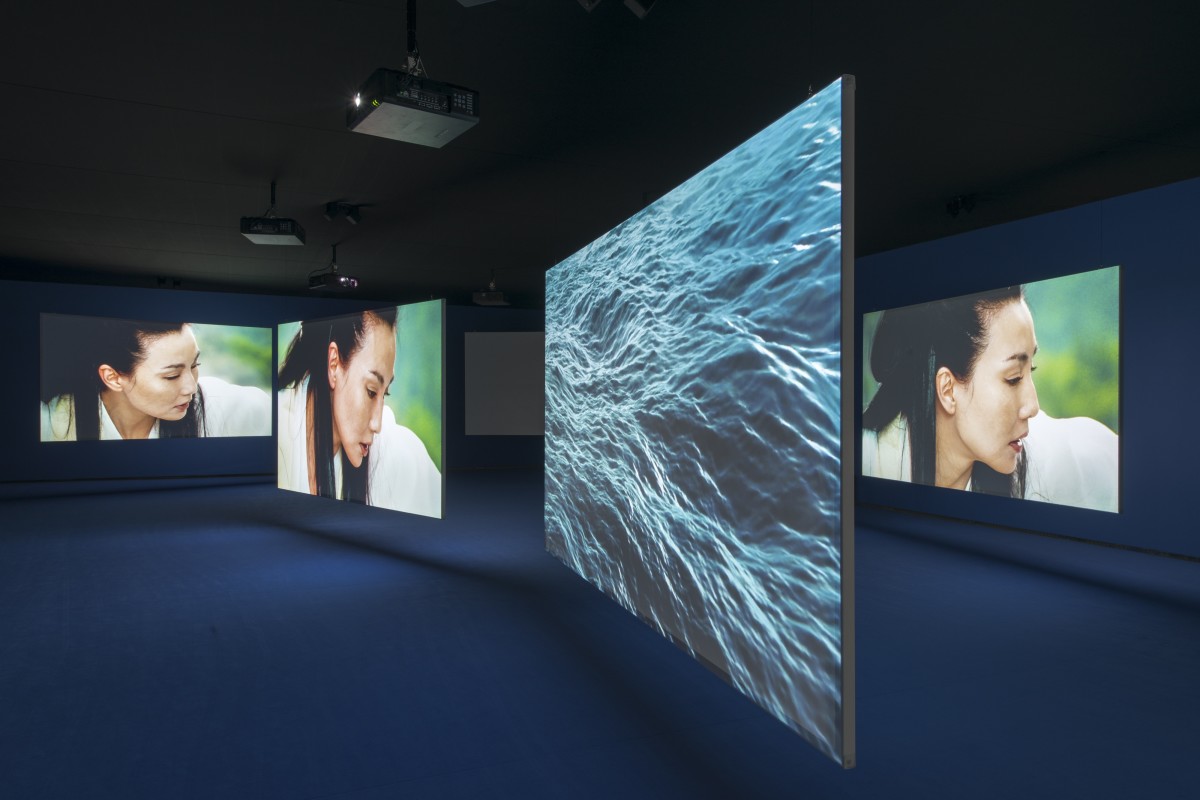 31330 Isaac Julien Tenthousandwaves2010Vuedinstallationalafondationlou Original