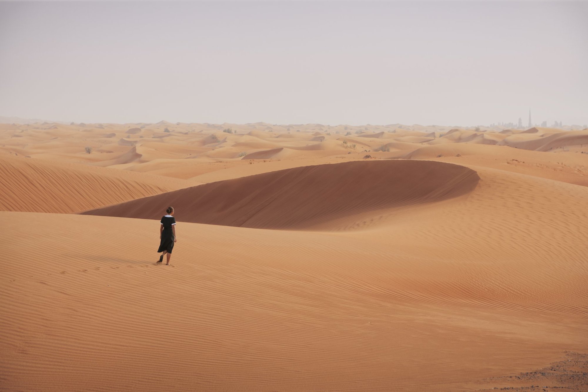 Isaac Julien, EMERALD CITY / CAPITAL (Playtime), 2013