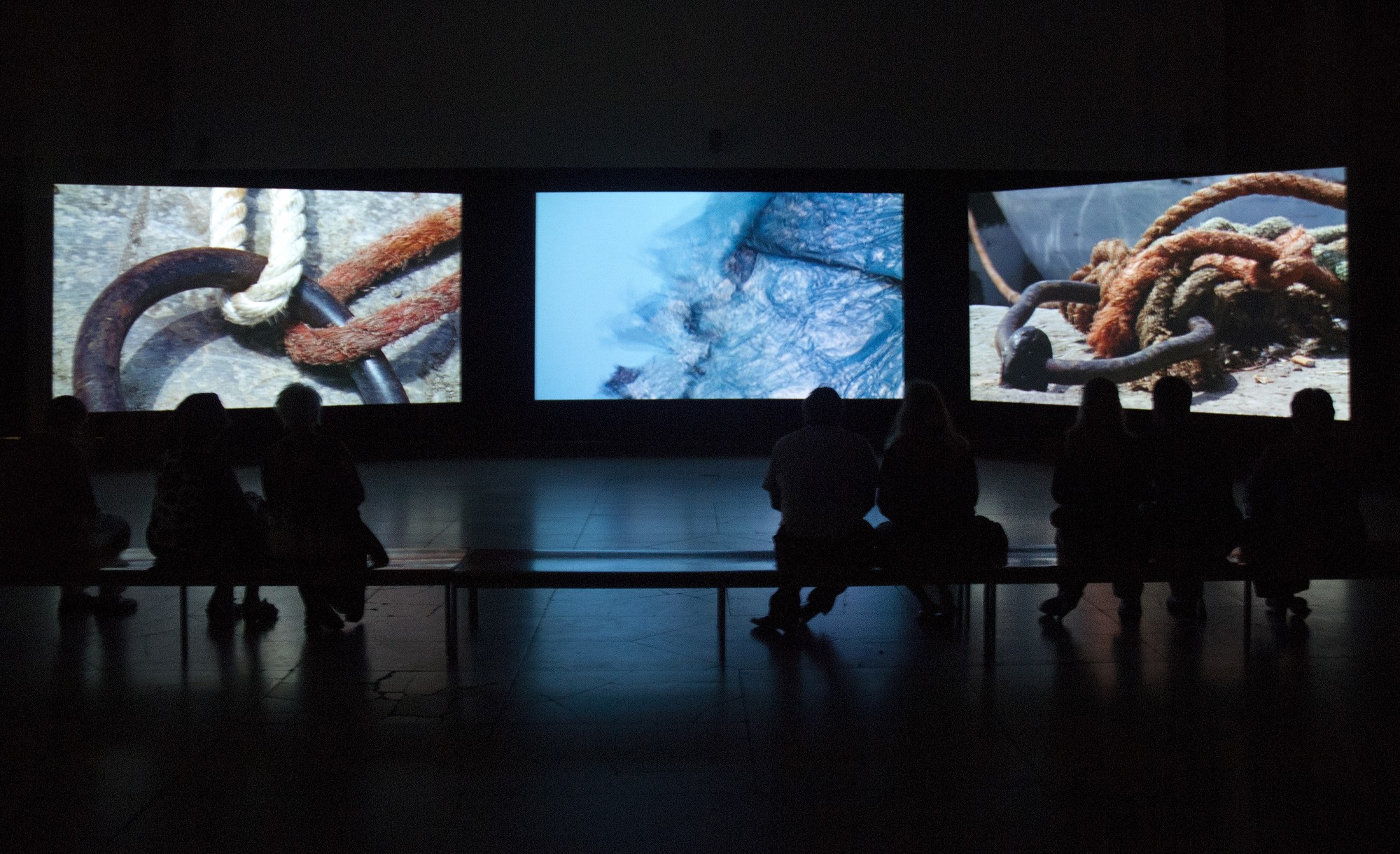 Isaac Julien: Western Union Small Boats. Galería Helga de Alvear, Madrid, 2008