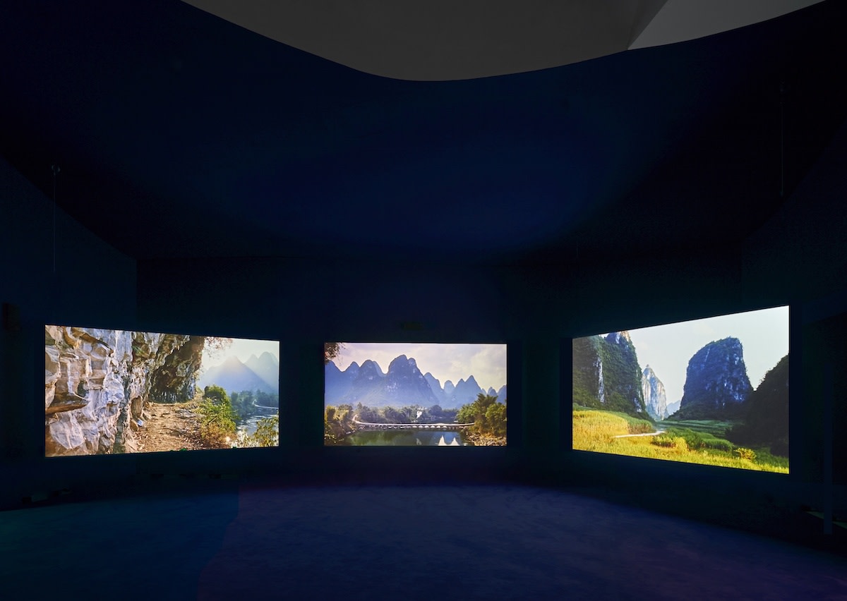 Harmony and Transition: Reflecting Chinese Landscapes. Marta Herford Museum for Art, Herford, 2016  49'41'', three-screen installation, 35mm film transferred to digital, colour, 9.2 sound