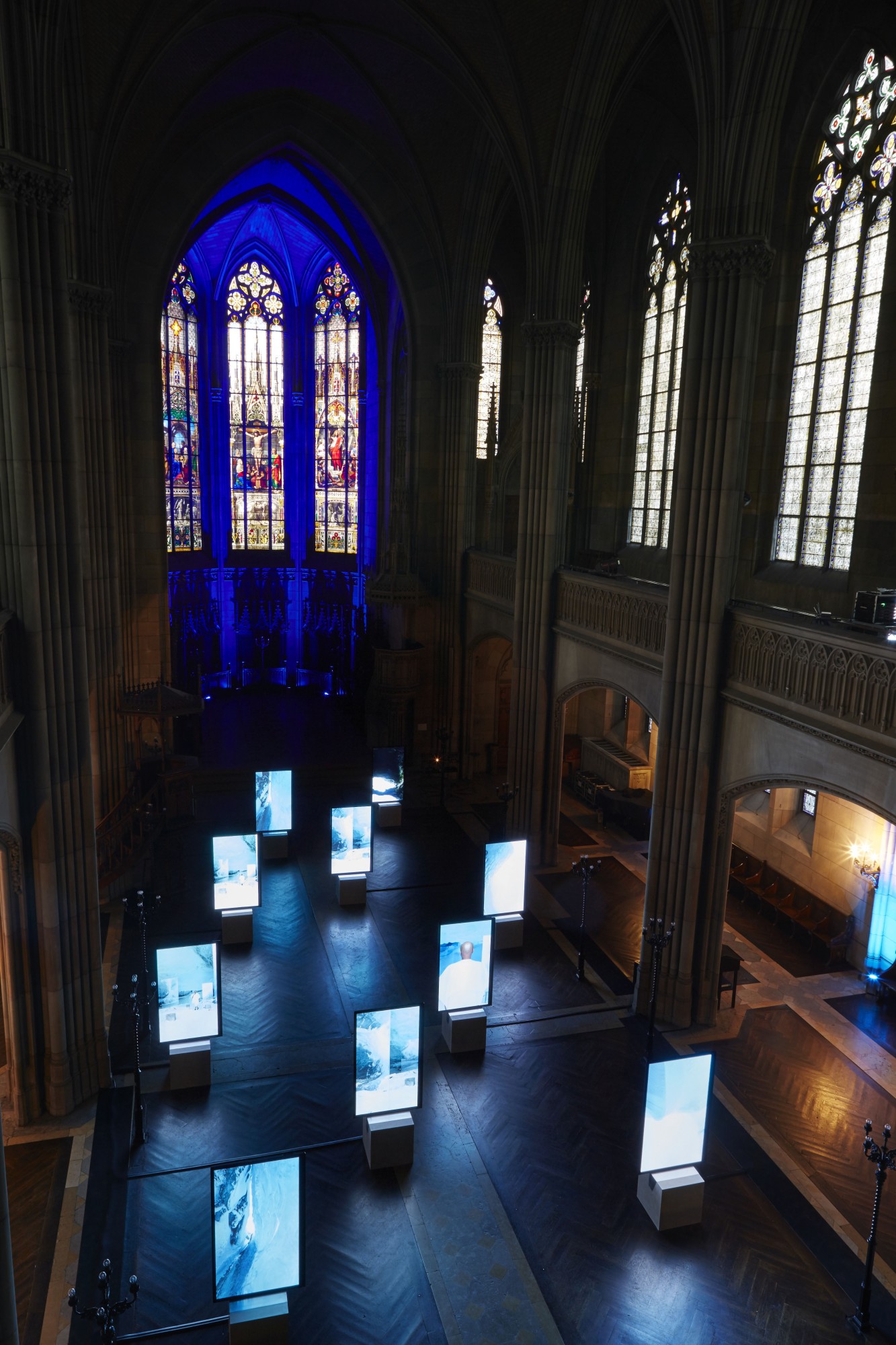 Stones Against Diamonds, Rolls-Royce Arts Programme. Elisabethenkirche, Basel, 2015  58'28'', high definition video on 10 portrait screens, colour, stereo sound